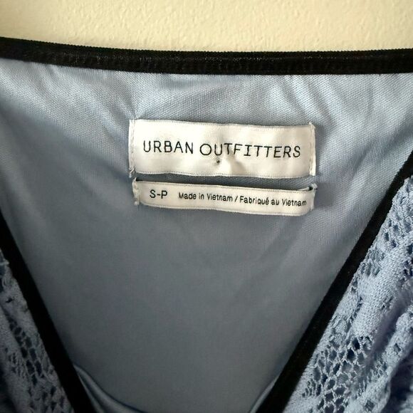 Urban Outfitters Ruched Lace Bodycon Midi Dress in Periwinkle and Black - Size S - Picture 4 of 6